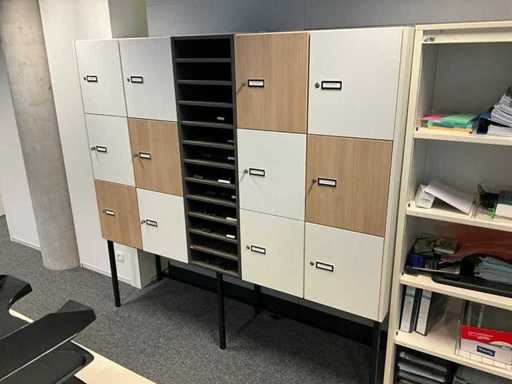 Locker cabinet