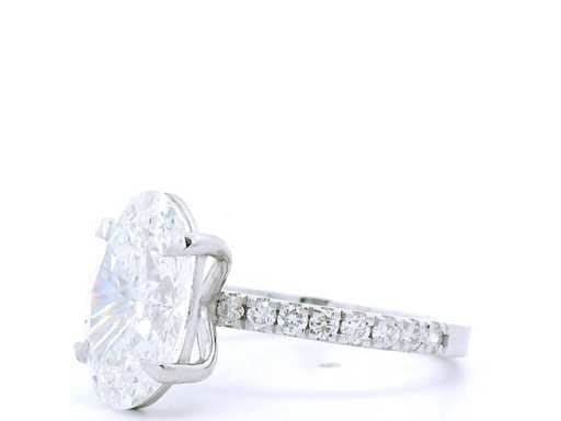 Bague en or blanc 18 carats avec diamant 3,88 ct