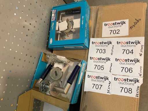 36 Türgriffe aus Edelstahl