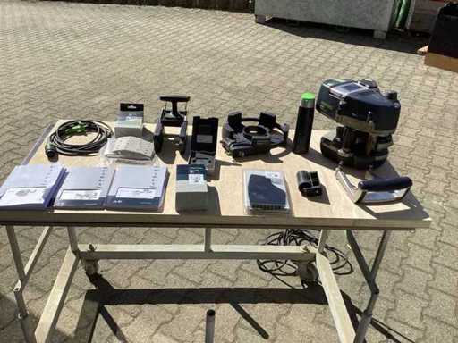 Festool Festool Conturo KA 65 Prepare una mesa adicional adecuada para uso fijo 