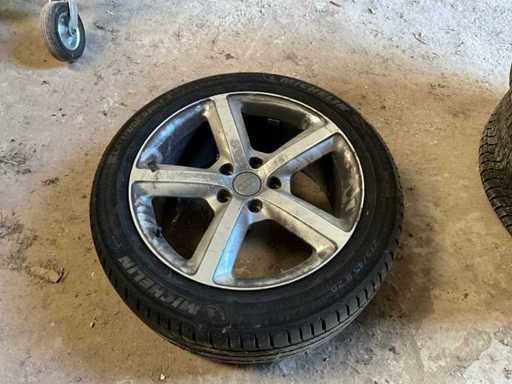 4 x Audi rim with tire