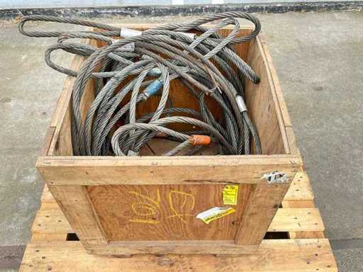 Lifting cable with sleeves and talurite clamps