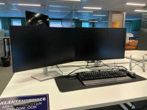 Dell P2722HE Monitor (2x)