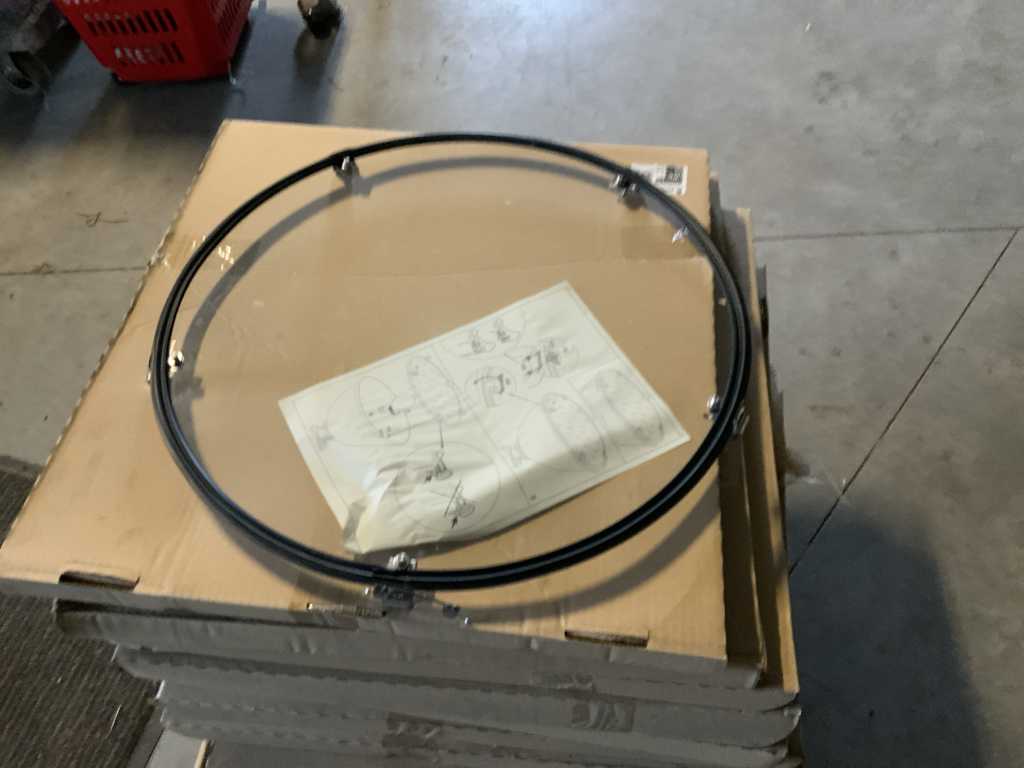 Glass plates for reflector lights