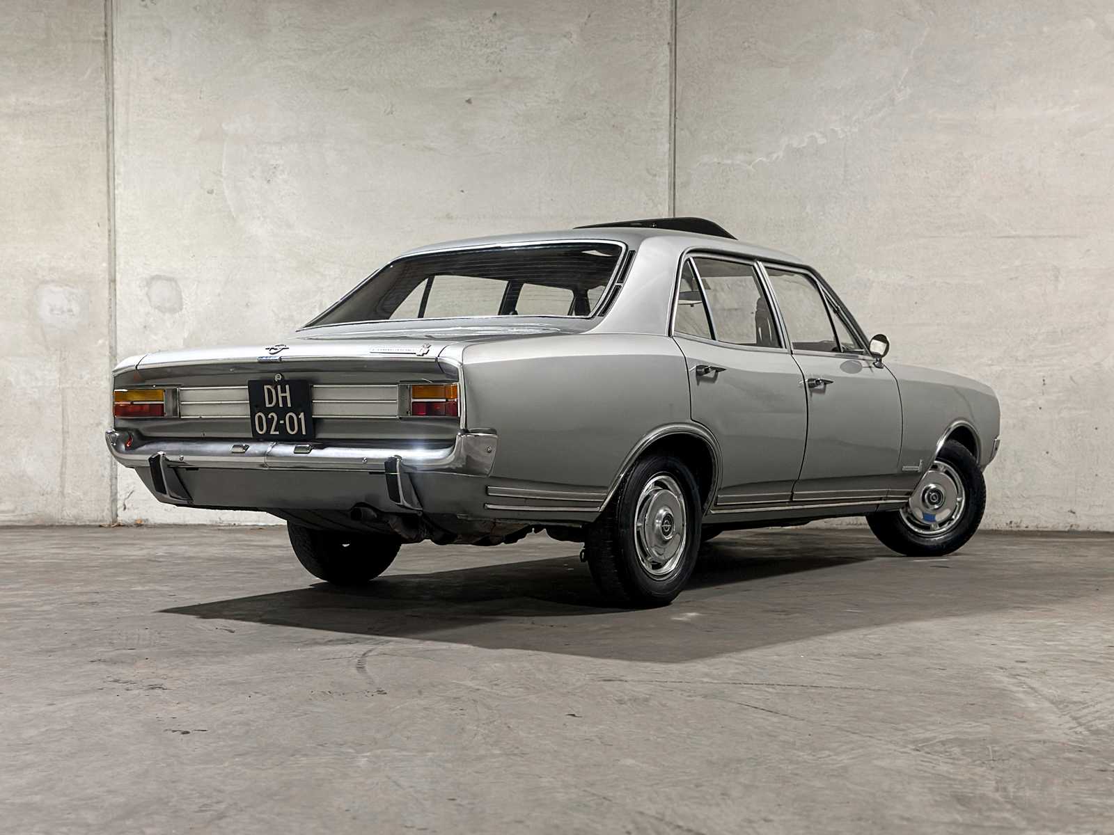Opel Commodore 2.5 S Luxus 115pk 1965, DH-02-01