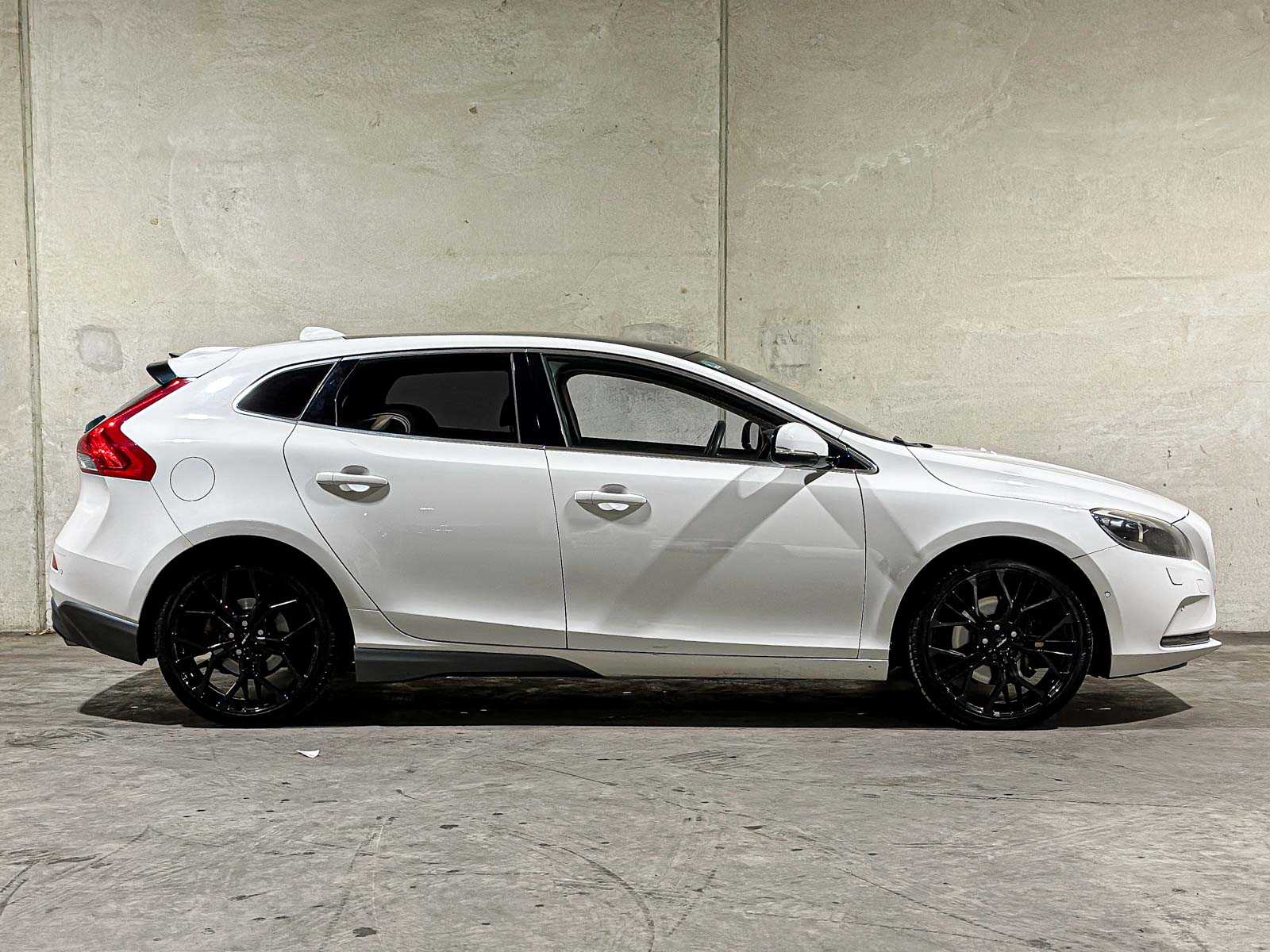 Volvo V40 2.0 D3 Summum 148pk 2012, L-445-XL