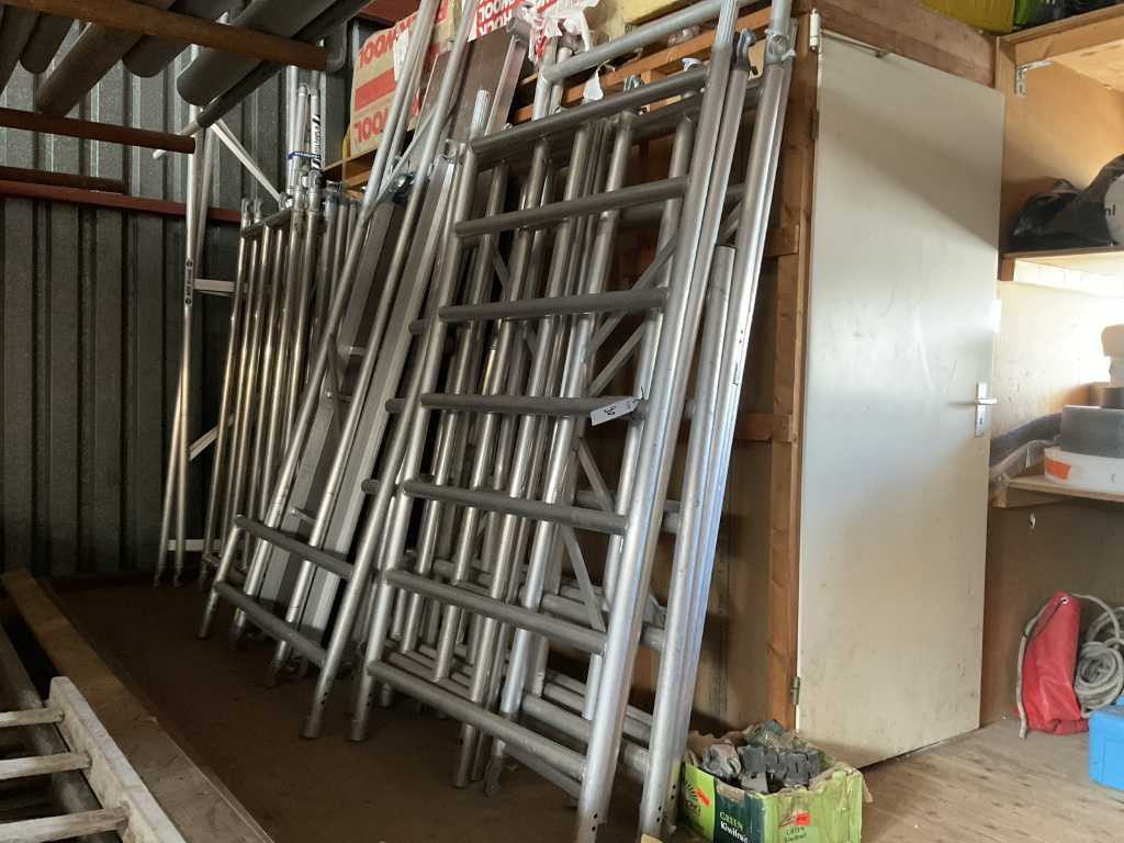 Altrex Batch of scaffolding material