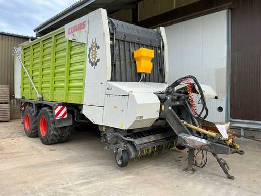 2010 Claas Cargos 9500 Opraapwagen