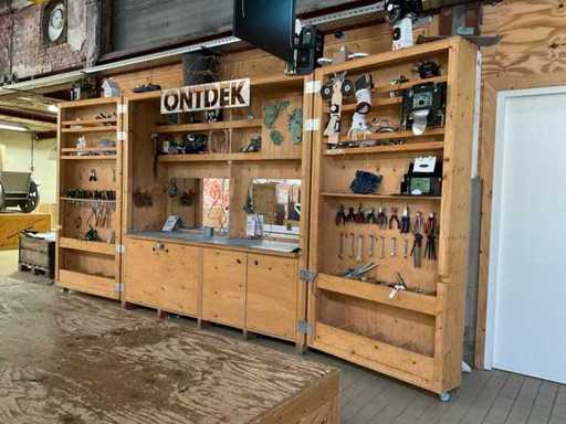 Wooden storage system | Content included