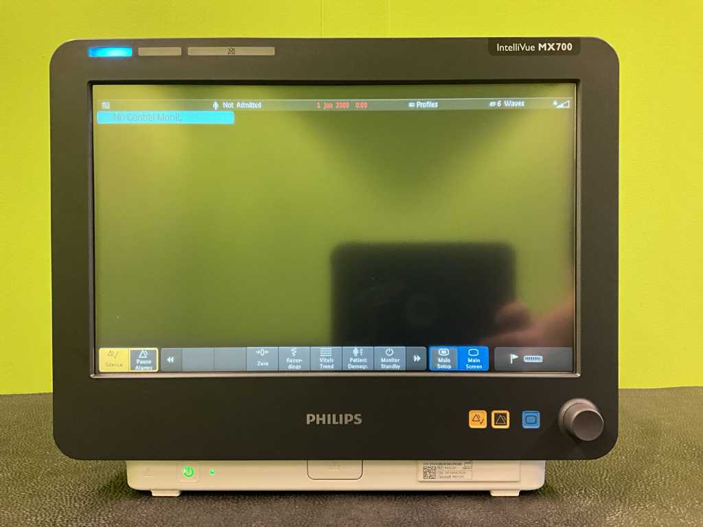 2019 Philips IntelliVue MX700 Patient Monitor | Troostwijk Auctions