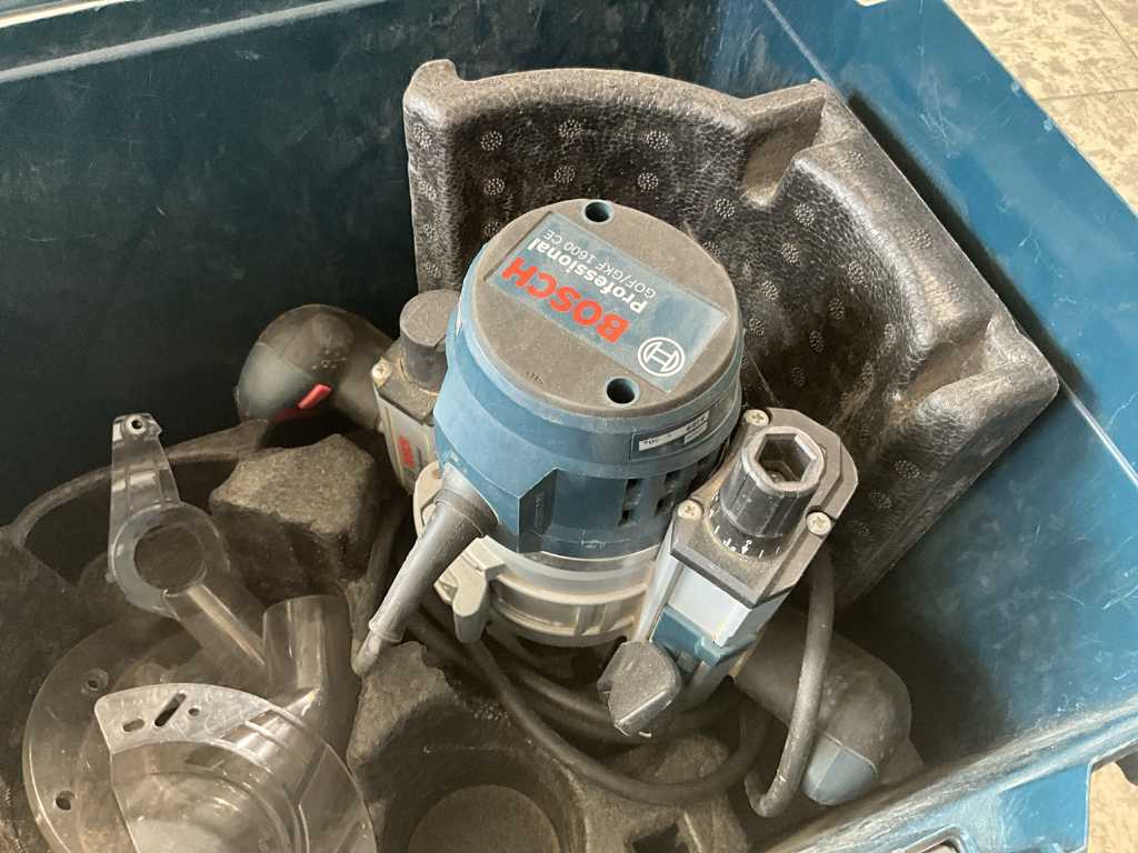 Défonceuse BOSCH GMF 1600CE