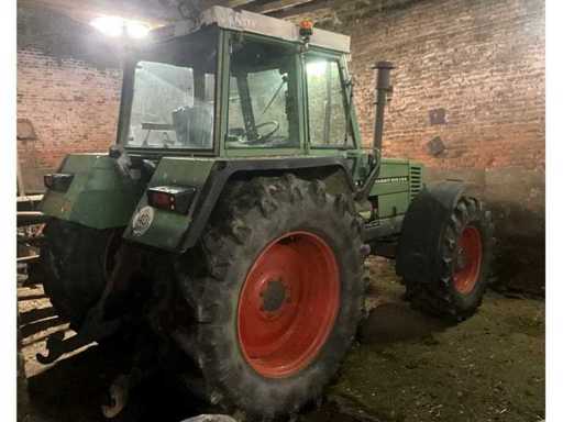 Agricultural vehicles and materials due to bankruptcy of Hof Ten Berg