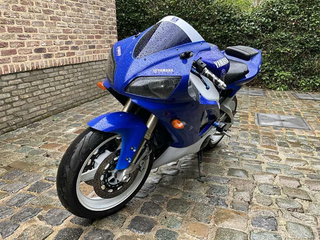 Yamaha R1 Motorrad