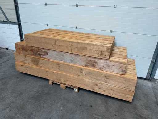 Série de murs en bois