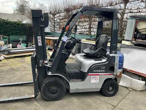 Nissan L01A15 Forklift