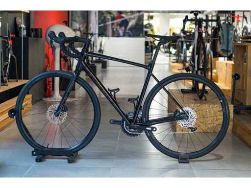 Giant Contend AR 2023 Road Bike
