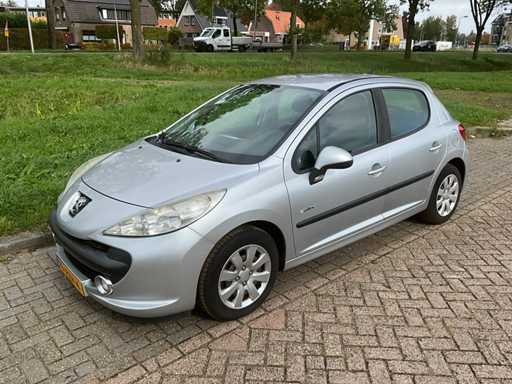 2009 Peugeot 207 Passenger car