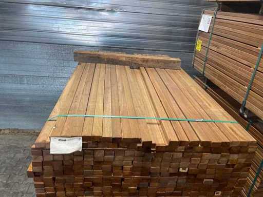 Guyana Teak Latten Geschaafd 1550x40x27mm (273x)