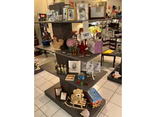 Divers objets décoratifs et cadeaux