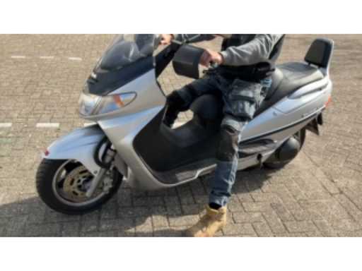 76b5af83-4827-4f67-aa9c-8200e5ad092a.mp4