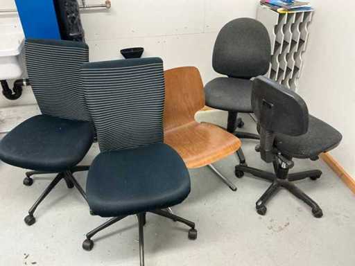 Terrein bureaustoelen / werkstoelen 5x