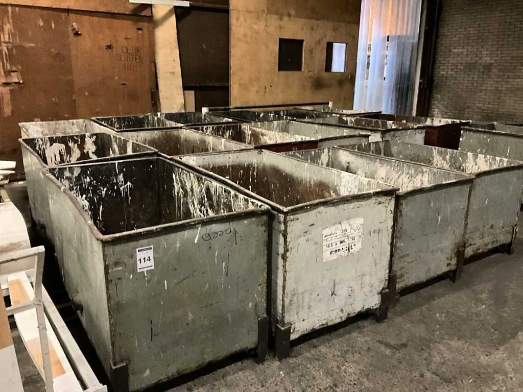Waste container (18x)