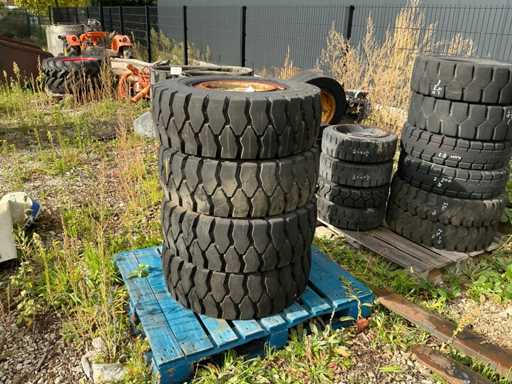 TOYO 300-15 Extra Wide Luchtbanden (4x)