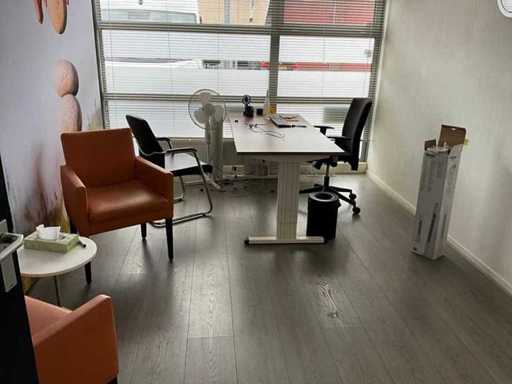 Meeting / office space