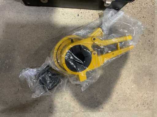 Rems Cut 110 Tube and pipe cutting device