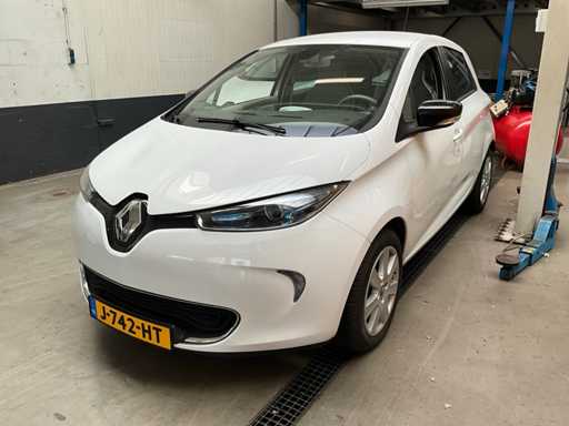 2017 Renault ZOE ZE 40 PKW, J-742-HT