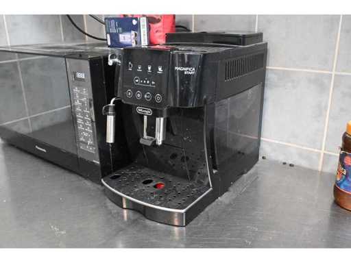 DeLonghi Magnifica Start Koffiemachine