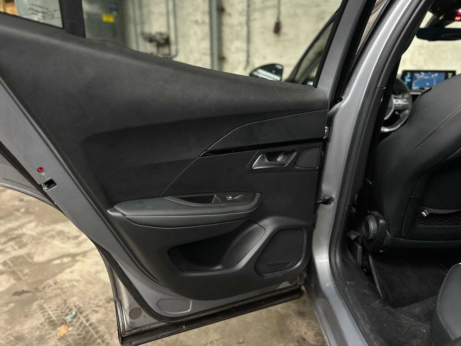 Peugeot e-2008 EV GT 50 kWh 136pk 2020, K-173-HP