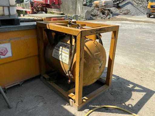 Horizontaler Speichertank