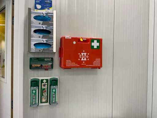 Zestaw pierwszej pomocy Cederroth / Euro 2 oraz zestaw środków ochrony osobistej