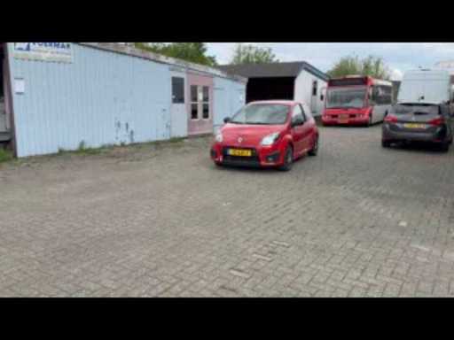 e5dc6931-bdf6-4c31-bc2b-a54ea52b384c.mp4