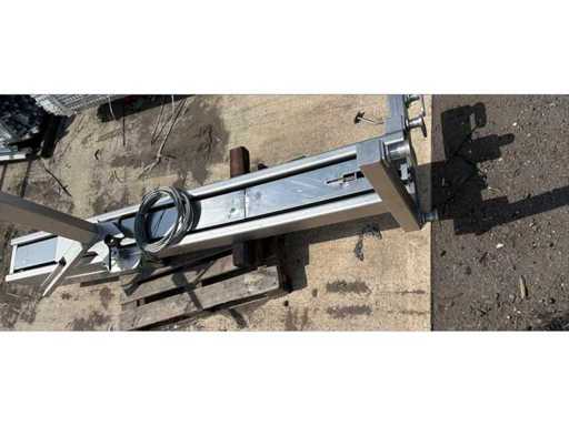 Syspal - Tote Bin Lifter