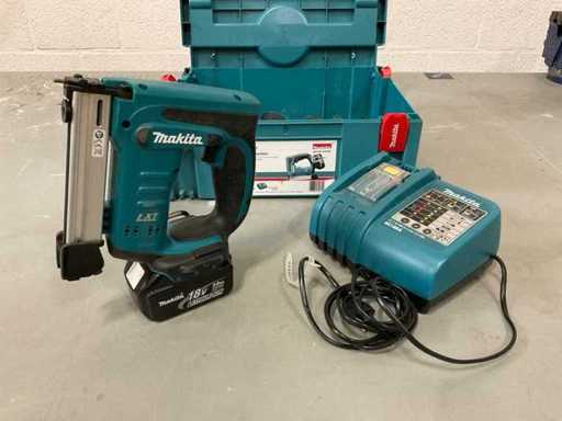 Makita BST221RFX Tacker