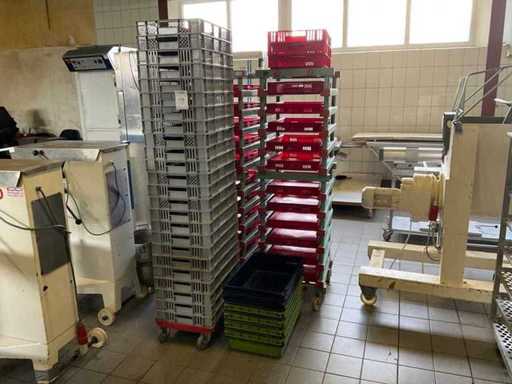 Série de bacs avec chariot