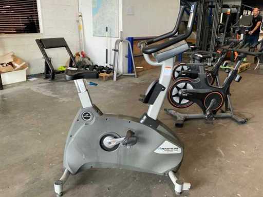 Nautilus bicicletta verticale commerciale Home Trainer