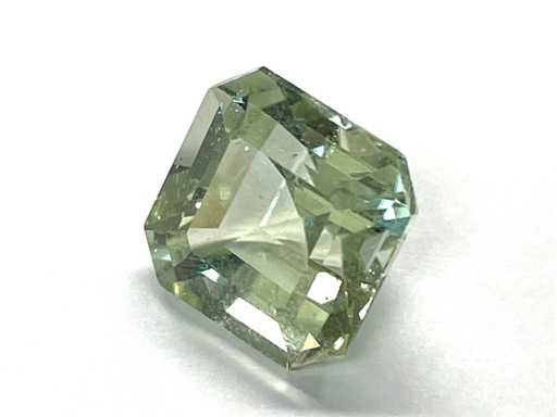 Natuurlijke edelsteen 5.99 carat gecertificeerd