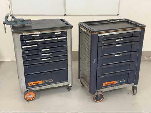 GARANT 2 Chariots à outils avec contenu 