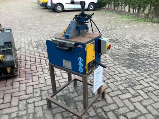 Fierăstrăul unghi metalic Tronzadoras tl302m