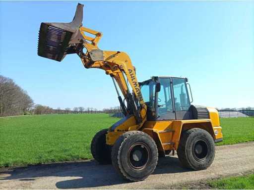 Pelle / Chargeuse pivotante Ahlmann AS150 2003