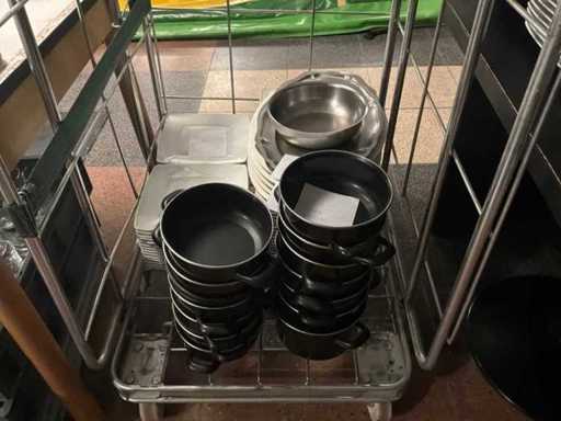 Piatti, piatti e ciotole
