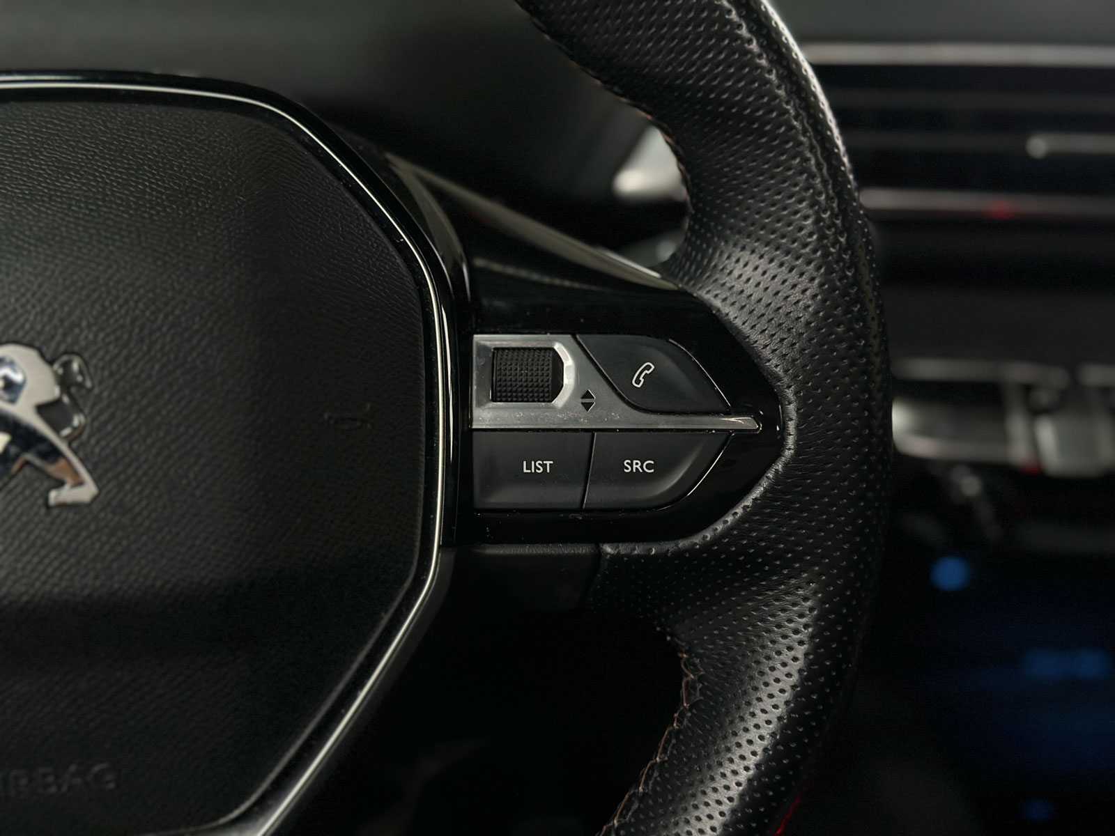 Peugeot 5008 1.2 PureTech Blue Lease GT-Line 131 PS 2020, J-762-BF