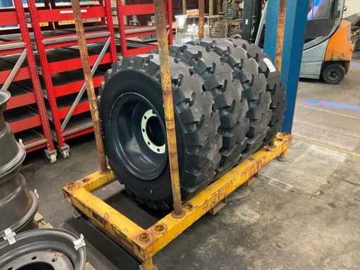 Gomme Michelin X MINE D2 con cerchi (4x)
