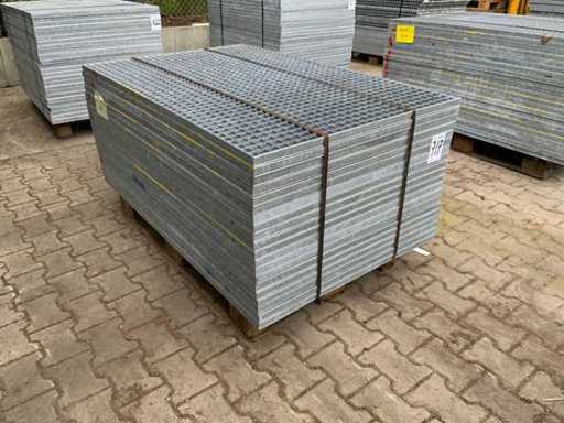 Steel slatted floor 1400x880mm (20x)