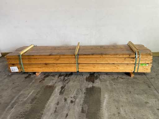 Spruce shelf 360x10x3.2 cm (30x)