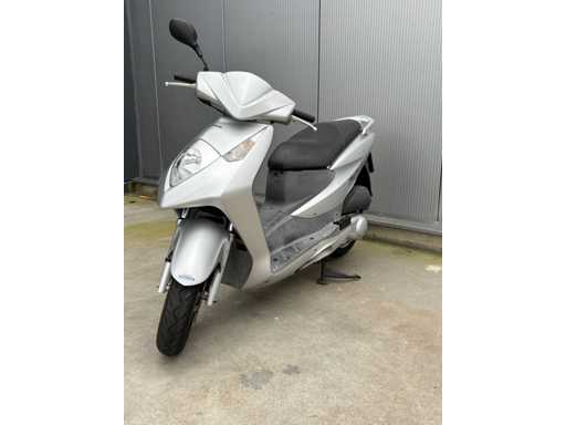 Honda - Scooter - SES 150 Dylan-Rossi - MR-GN-30