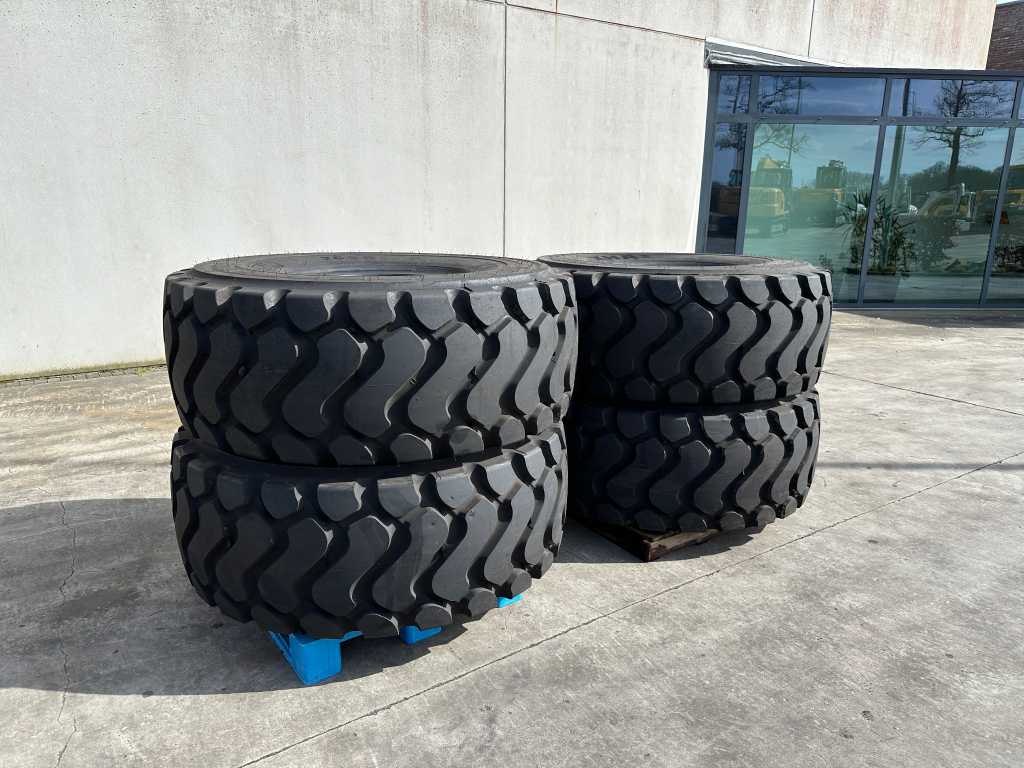 Michelin - 26.5-R25 - Industrial tyres